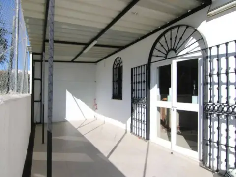 Local comercial en Coín