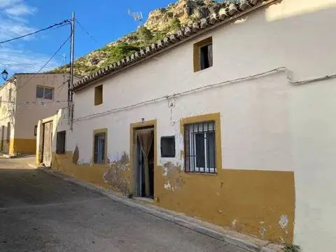 Casa rústica en Cortes de Pallás