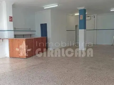 Local comercial en Mairena del Alcor