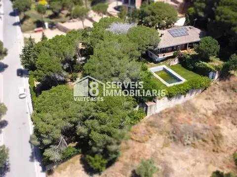 Chalet en Avinguda Rocaferrera