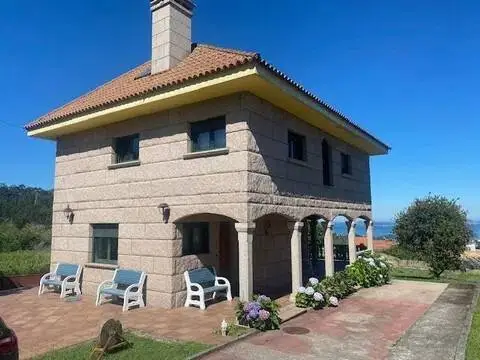 Chalet en Matamá-Beade-Bembrive-Valadares-Zamáns