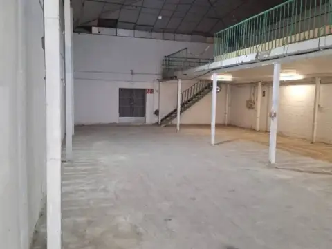 Nave industrial en Palmete