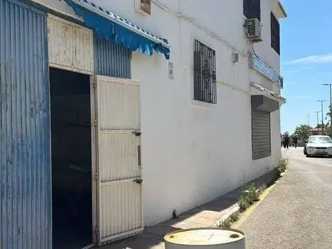 Local comercial en Puerto Marina