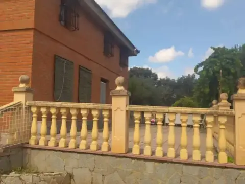 Chalet en Aljucén