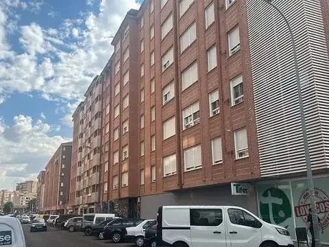 Piso en calle de los Trigales