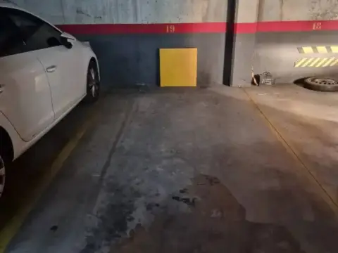 Garaje en La Llagosta