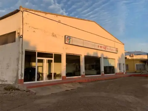 Nave industrial en Núcleo Urbano
