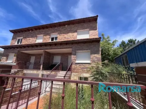 Chalet en Sotillo de La Adrada