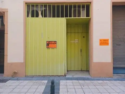 Local comercial en calle de Monegros