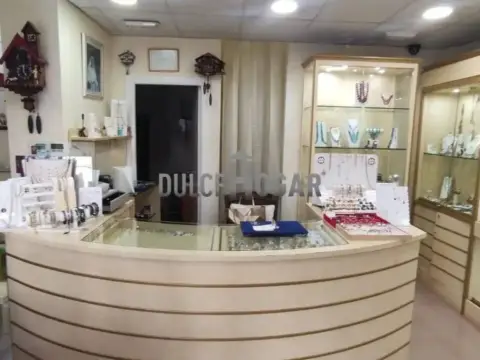 Local comercial en Rincón de la Victoria