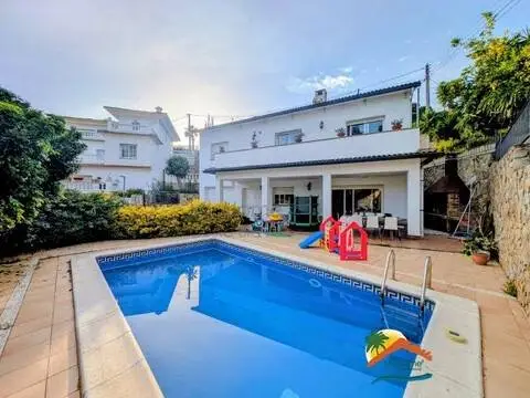 Chalet en calle Avenida Font de Sant Llorenc No Number