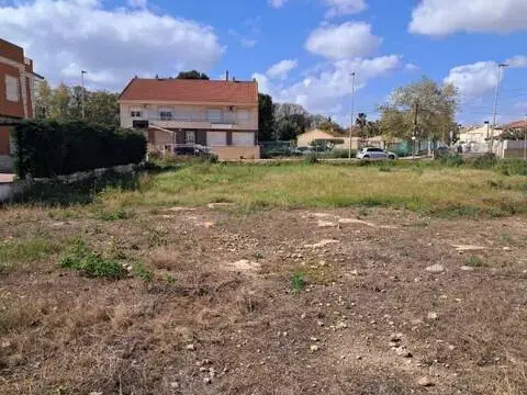 Terreno en calle del Pintor Goya