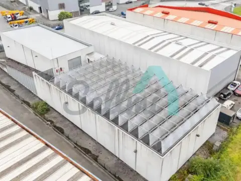 Nave industrial en La Manjoya-Parroquias Sur