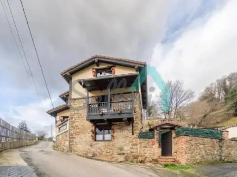 Chalet en Parroquias Rurales
