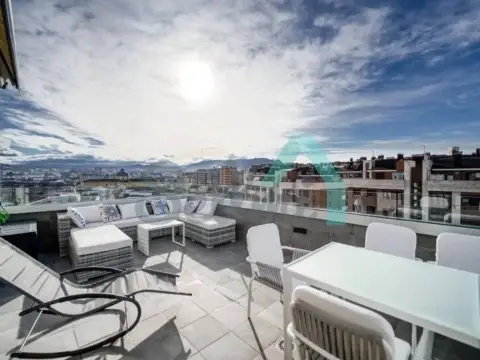 Ático en Ciudad-Naranco-Vallobín