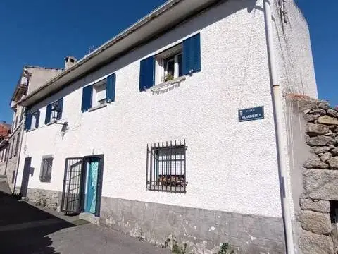 Casa adosada en Chapinería