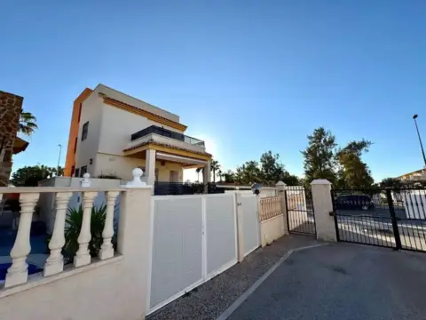 Chalet en Guardamar del Segura