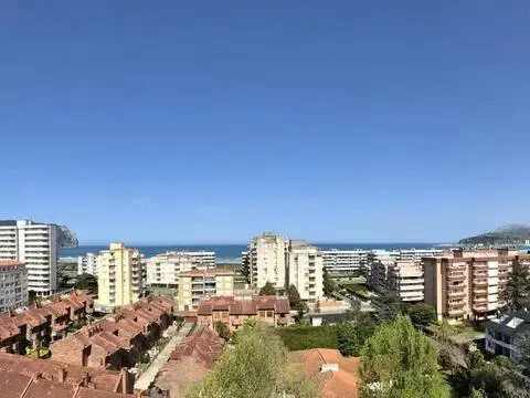 Piso en Avenida de la Libertad