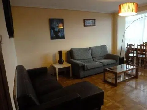 Piso en Ermitagaña-Mendebaldea-Etxabakoitz in Ermitagaña-Mendebaldea-Etxabakoitz (Pamplona - Iruña) · Pamplona - Iruña
