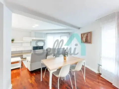 Piso en Pumarín-Teatinos