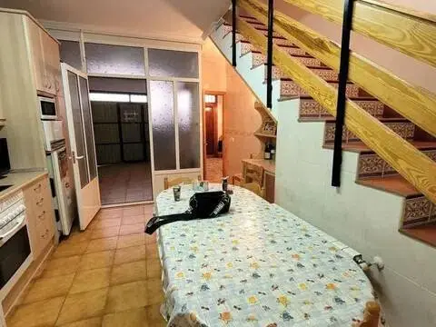 Casa rústica en calle de César