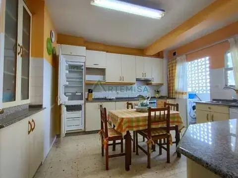Piso – Ferrol, Caranza
