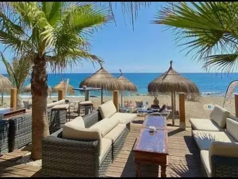 Local comercial en Playamar-Benyamina