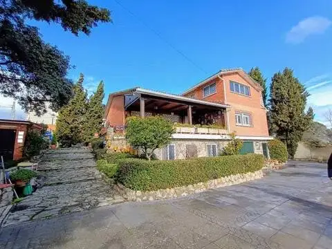 Chalet en Chapinería