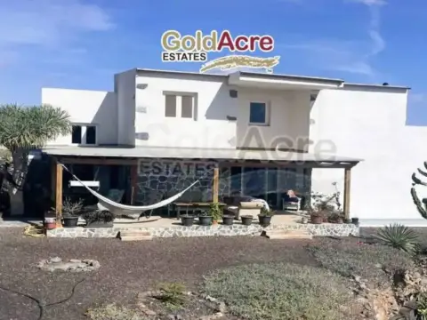 Chalet en Puerto del Rosario