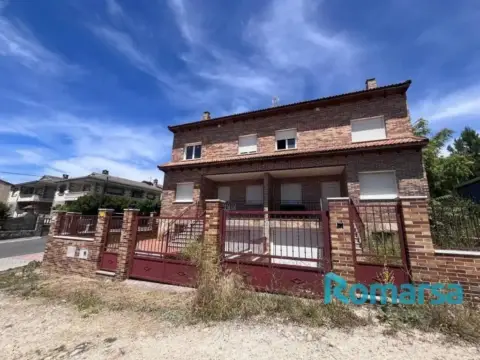 Chalet en Sotillo de La Adrada