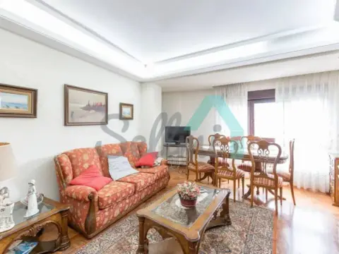 Piso en Montecerrao