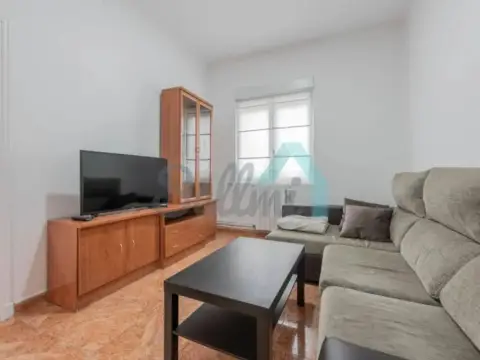 Piso en Tenderina-Mercadín-Fozaneldi