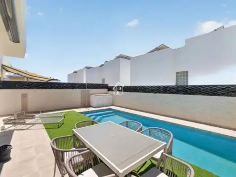 Chalet en Benijófar