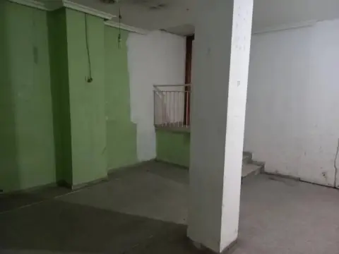 Local comercial en Plaça de Crevillent-Juzgados