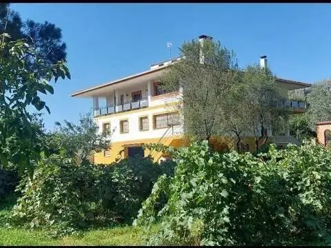Chalet en Venialbo