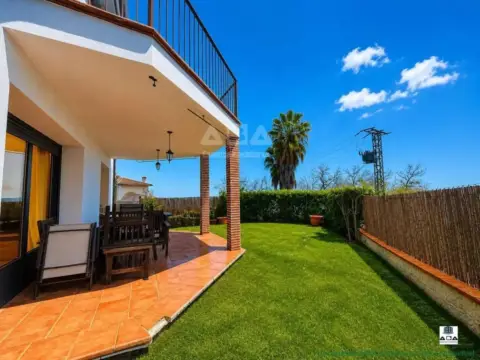 Chalet en Poyales del Hoyo
