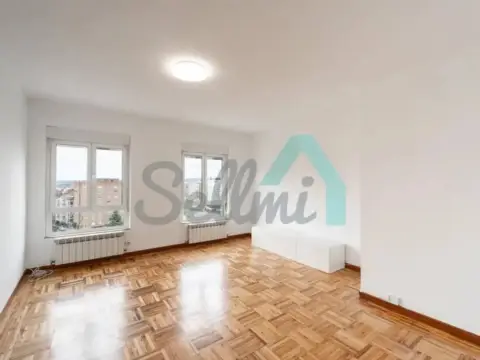 Piso en Otero-Villafría-San Lázaro