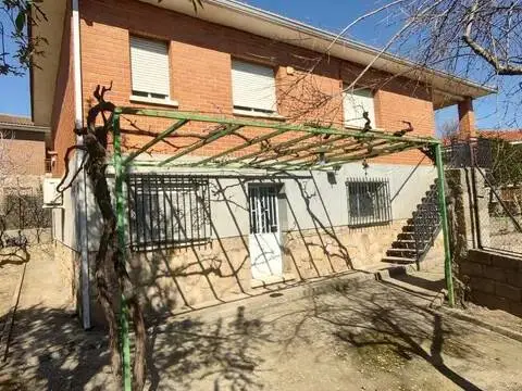 Chalet en Chapinería