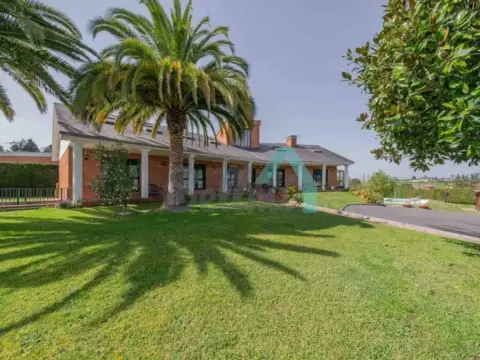 Chalet en San Claudio-Trubia-Las Caldas