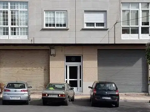 Local comercial en Plaza de la Legión