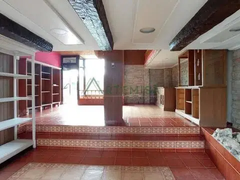 Local comercial en Caranza