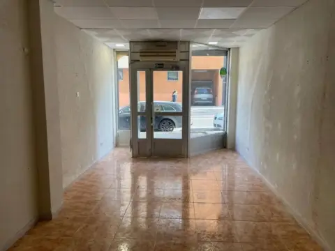 Local comercial en calle Antonio Leyva