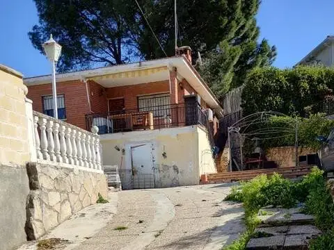 Chalet en Navas del Rey