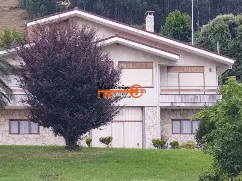 Chalet en Castro Urdiales