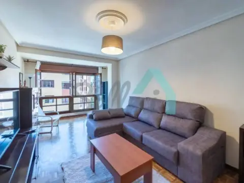 Piso en Tenderina-Mercadín-Fozaneldi