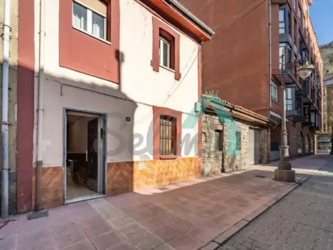 Chalet en La Villa
