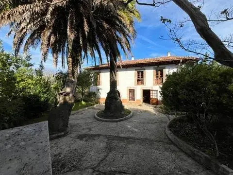Chalet en Llanes in Llanes · Llanes