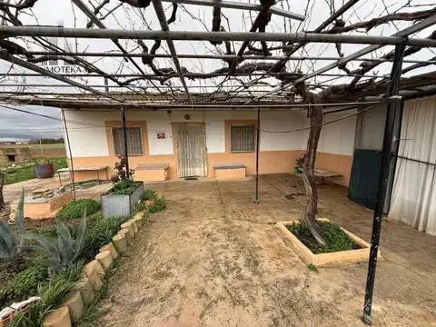 Casa rústica en Pedanías y Barrios Rurales