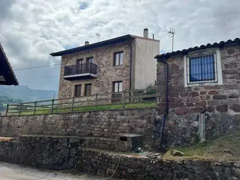 Casa – Herrerías