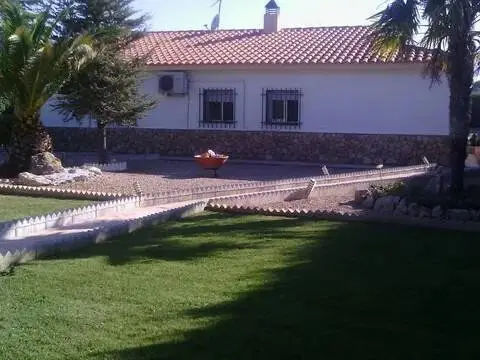 Chalet en Illana